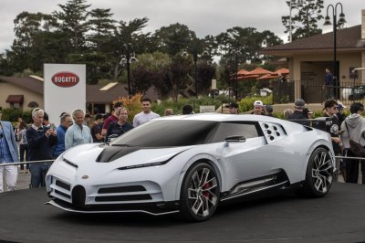 Siêu xe Bugatti Centodieci ra mắt năm ngoái tại Pebble Beach Concours d’Elegance 1