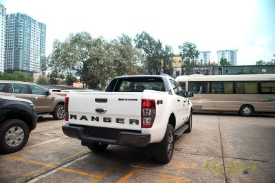 Ảnh chụp đuôi xe Ford Ranger Wildtrak 2020 1