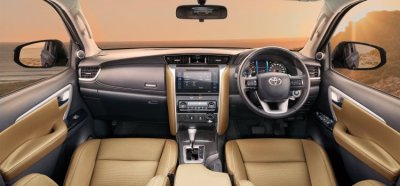 Toyota Fortuner facelift mới tại Ấn bổ sung trang bị, đuổi kịp bản quốc tế.