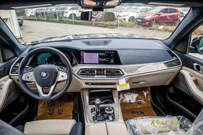 Áp lực từ Mercedes-Benz GLS, BMW X7 nhận ưu đãi đến 350 triệu đồng tại Việt Nam a3