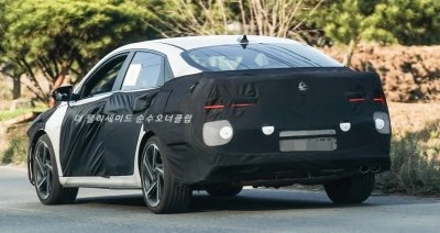 Hyundai Elantra N-Line 2021 sẽ thế mẫu Sport hiện hành.