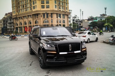 Ảnh đầu xe Lincoln Navigator L Reserve 2020 1