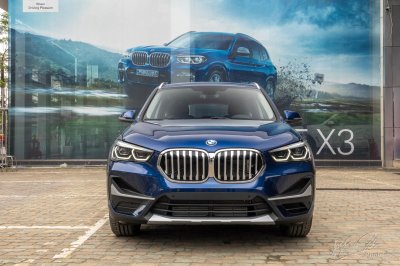 Thiết kế đầu xe của BMW X1 2020.