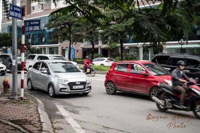 Hà Nội tạm dỡ bỏ biển cấm xe hợp đồng, taxi tại 10 tuyến phố a5