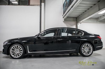 Khám phá chi tiết xe BMW 740Li Pure Excellence 2020 vừa ra mắt Việt Nam qua hình ảnh 9 Ảnh chính diện thân xe BMW 740Li Pure Excellence 2020