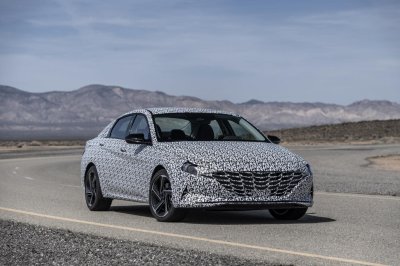 Hyundai Elantra N Line 2021 chạy thử Hyundai Elantra N Line 2021 chạy thử.