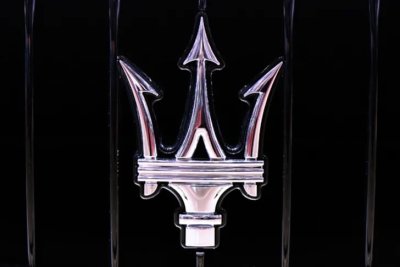 Logo xe ô tô Maserati cũng lấy ý tưởng từ huyền thoại thời xưa.