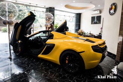 Ảnh thân xe McLaren 650S Spider từng của Minh Nhựa