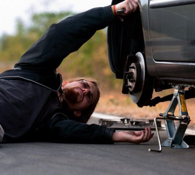 Bộ kích xe là dụng cụ hoàn hảo để nâng xe Bộ kích xe là dụng cụ hoàn hảo để nâng xe.