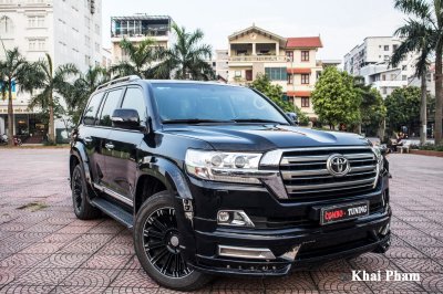 Toyota Land Cruiser 2016 "biến hình" dưới bàn tay thợ độ Việt, khoang lái là mơ ước của nhiều người a26