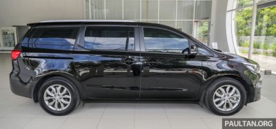 Kia Sedona 2020 mới khổng lồ.