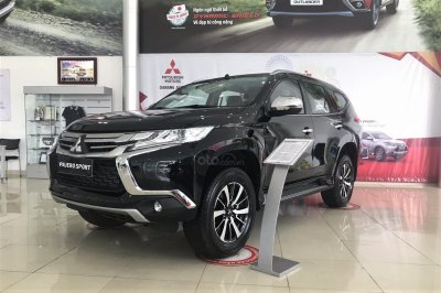 Mitsubishi Pajero Sport giảm hơn 90 triệu đồng với bản máy dầu Mitsubishi Pajero Sport giảm hơn 90 triệu đồng với bản máy dầu 1