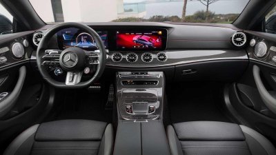 Mercedes-AMG E53 trang bị công nghệ tối tân.