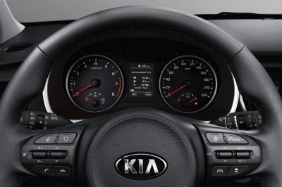 Cụm đồng hồ 4,2 inch trên Kia Rio 2021 nâng cấp mới..