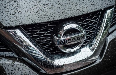 Oằn mình vượt dịch, Nissan cắt giảm mạnh năng suất toàn cầu.