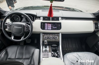 Ranger Rover Sport 2014 lên đời 2020 với gói ngoại thất SVR a6