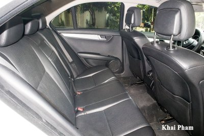 Hơn 2 tháng thi công và 200 triệu đồng, Mercedes-Benz C 300 đời "ơ kìa" biến thành xe thể thao cực ngầu a26