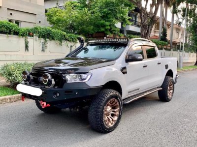 Hình ảnh chi tiết Ford Ranger Wildtrak độ cực ngầu.