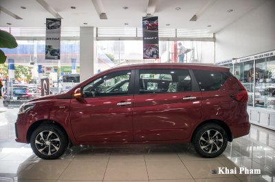 Ảnh chính diện thân xe Suzuki Ertiga Sport 2020