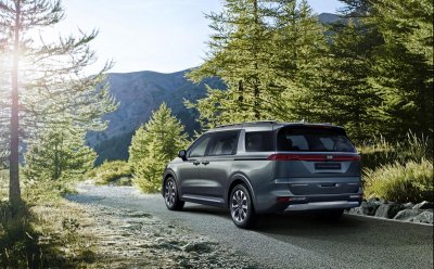 Kia Sedona 2021 đời mới trở nên hấp dẫn hơn nữa.