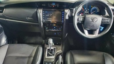 Toyota Fortuner 2021 nâng cấp mới có nội thất tinh chỉnh nhẹ.