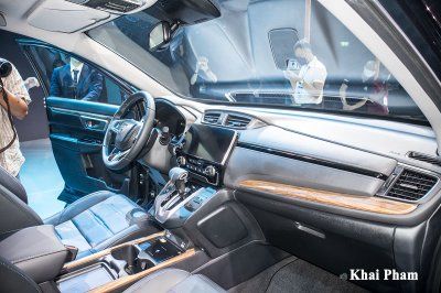 Khoang nội thất trên Honda CR-V 2020 gần như không thay đổi so với phiên bản tiền nhiệm. Khoang nội thất trên Honda CR-V 2020 gần như không thay đổi so với phiên bản tiền nhiệm.