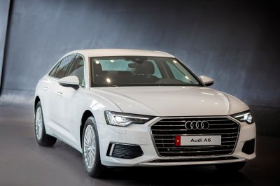 Chi tiết thông số kỹ thuật nghệ thuật và chuẩn bị xe cộ Audi A4 2020 bên trên Việt Nam