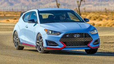 Hyundai Veloster N 2021 trình làng với hộp số mới Hyundai Veloster N 2021 trình làng với hộp số mới.
