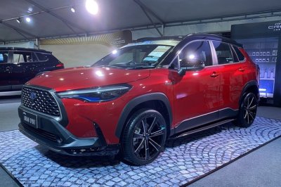Toyota Corolla Cross được nhập khẩu nguyên chiếc từ Thái Lan Toyota Corolla Cross được nhập khẩu nguyên chiếc từ Thái Lan.