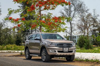 Ford Everest giảm giá kỷ lục tại đại lý, cao nhất 200 triệu đồng Ford Everest giảm giá kỷ lục tại đại lý, cao nhất 200 triệu đồng.