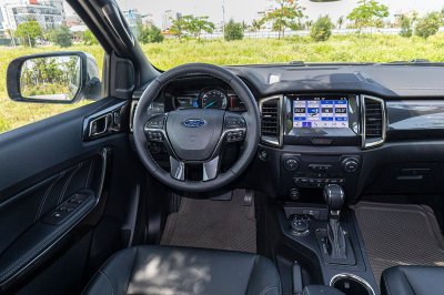 Ford Everest giảm giá kỷ lục tại đại lý, cao nhất 200 triệu đồng - Ảnh 2 Ford Everest giảm giá kỷ lục tại đại lý, cao nhất 200 triệu đồng - Ảnh 2.