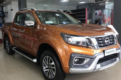 Nissan Navara giảm 20 - 30 triệu đồng và tặng phụ kiện 1