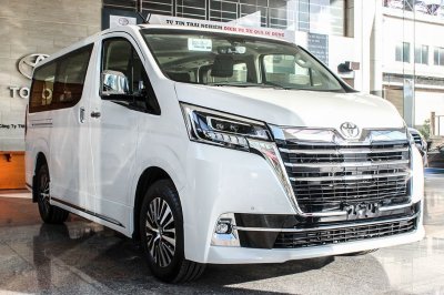 Toyota Granvia: Doanh số 4 xe Toyota Granvia: Doanh số 4 xe 1