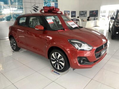 Suzuki Swift: Doanh số 44 xe Suzuki Swift: Doanh số 44 xe 1