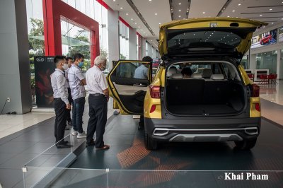 Kia Seltos được quan tâm hơn Toyota Corolla Cross những ngày đầu về đại lý 3 Kia Seltos được quan tâm hơn Toyota Corolla Cross những ngày đầu về đại lý a3