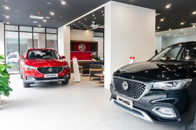 Hai mẫu xe MG ZS và MG HS được trưng bày Hai mẫu xe MG ZS và MG HS được trưng bày.