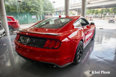 Cận cảnh xe Ford Mustang High Performance 2020 độc nhất Việt Nam 38 Ảnh đuôi sau xe Ford Mustang High Performance 2020