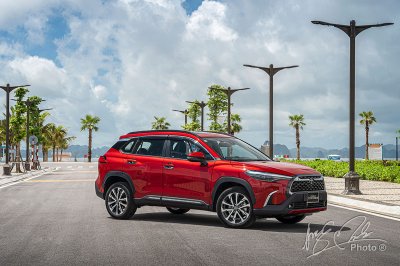 Mẫu Toyota Corolla Cross 2020 vừa ra mắt thị trường Việt 1