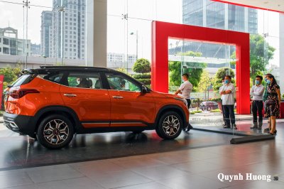 Kia Seltos Premium 2020 về đại lý, khách nôn nóng muốn nhận xe, chấp nhận mua Kia Seltos Premium 2020 về đại lý, khách nôn nóng muốn nhận xe, chấp nhận mua