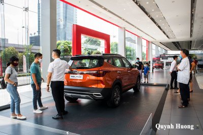 Kia Seltos Premium 2020 về đại lý, khách nôn nóng muốn nhận xe, chấp nhận mua Kia Seltos Premium 2020 về đại lý, khách nôn nóng muốn nhận xe, chấp nhận mua