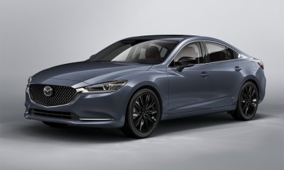 Bắt trend full đen, Mazda 6 2021 mới thêm bản Carbon Edition.