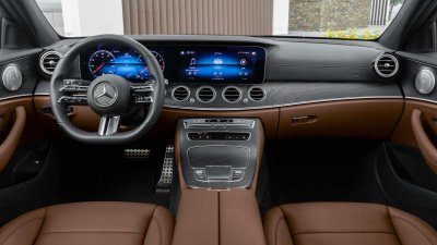 Mercedes-Benz E-Class 2021 hứa hẹn cung cấp cảm giác lái tuyệt vời hơn.