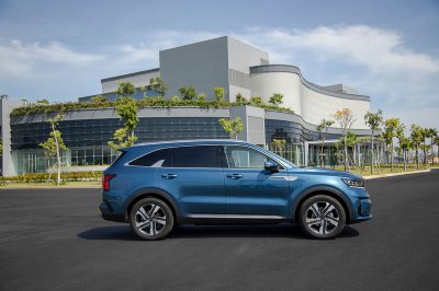 Kia Sorento thế hệ mới chính thức ra mắt thị trường Việt Nam 1 Kia Sorento thế hệ mới chính thức ra mắt thị trường Việt Nam 1.