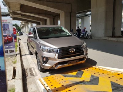 Toyota Innova 2021 làm "nóng" phân khúc MPV 1