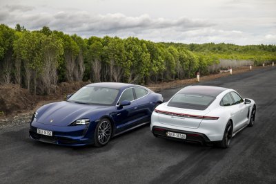 Porsche Taycan 2021 chú trọng nên xu hướng điện hóa, bảo vệ môi trường.