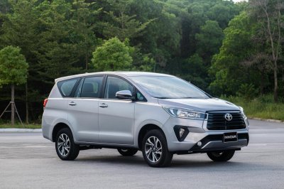 Toyota Innova 2020 sẽ giành lại "ngôi vương" phân khúc từ tay Xpander bằng bản dịch vụ? a1