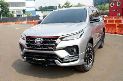 Toyota Fortuner TRD Sportivo 2021 thể thao cực ngầu xuất chiến.