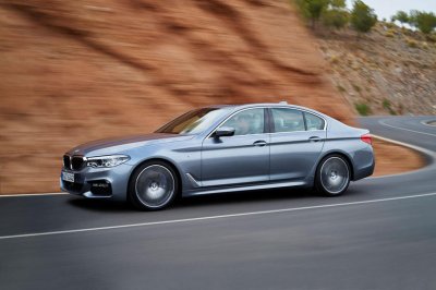 BMW 5-Series là mẫu sedan với hiệu suất quyến rũ.