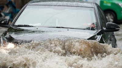 Đi vào vùng gập nước, khiến động cơ hỏng gọi là thuỷ kích Đi vào vùng gập nước, khiến động cơ hỏng gọi là thuỷ kích 1