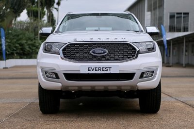 Ford Everest 2021 giá khởi điểm 965 triệu đồng tại Thái, sắp về Việt Nam a2